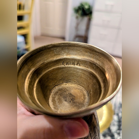 Vintage Brass Hand Etched Chinese Cup- Rare! Heavy, Sturdy-China. Antique - Picture 2 of 4